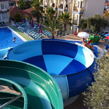 Gurol Apart Ξενοδοχείο με διαμερίσματα Ολουντενίζ