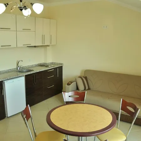 Lägenhetshotell Gurol Apart 3*